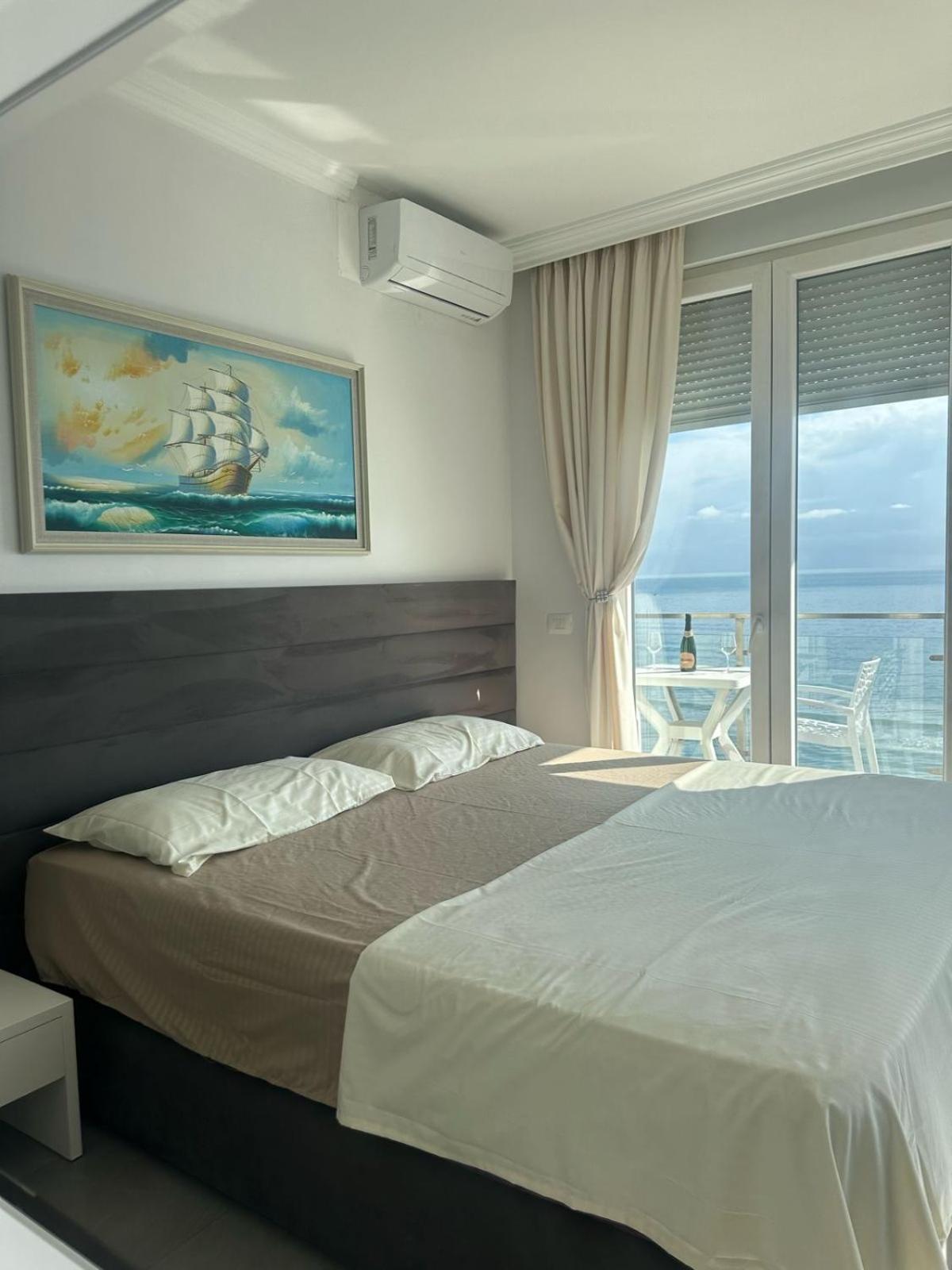 Holiday Home Shengjin Exterior photo